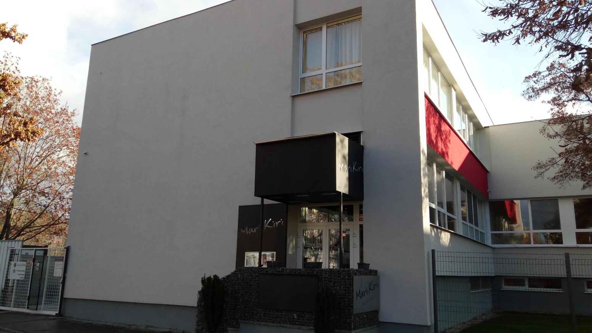 Mari Kiri Penzion Pressburg Exterior foto